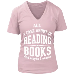 All i care about is reading books V-neck