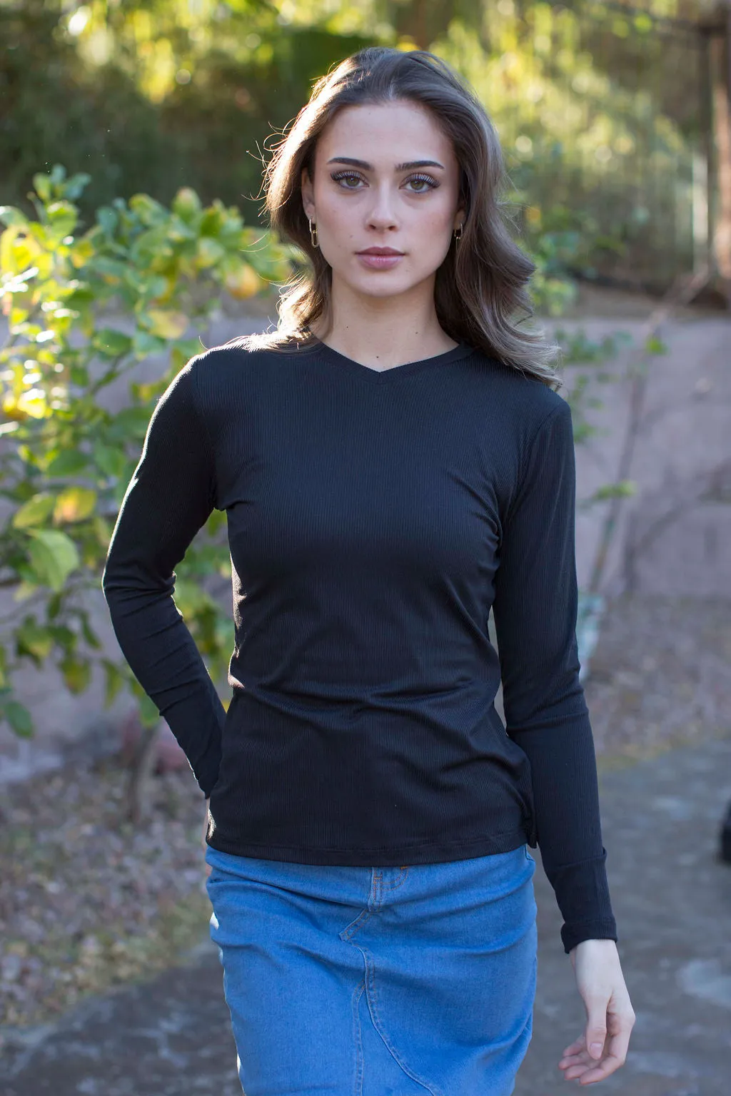 Ribbed V-neck Tees- Long Sleeve