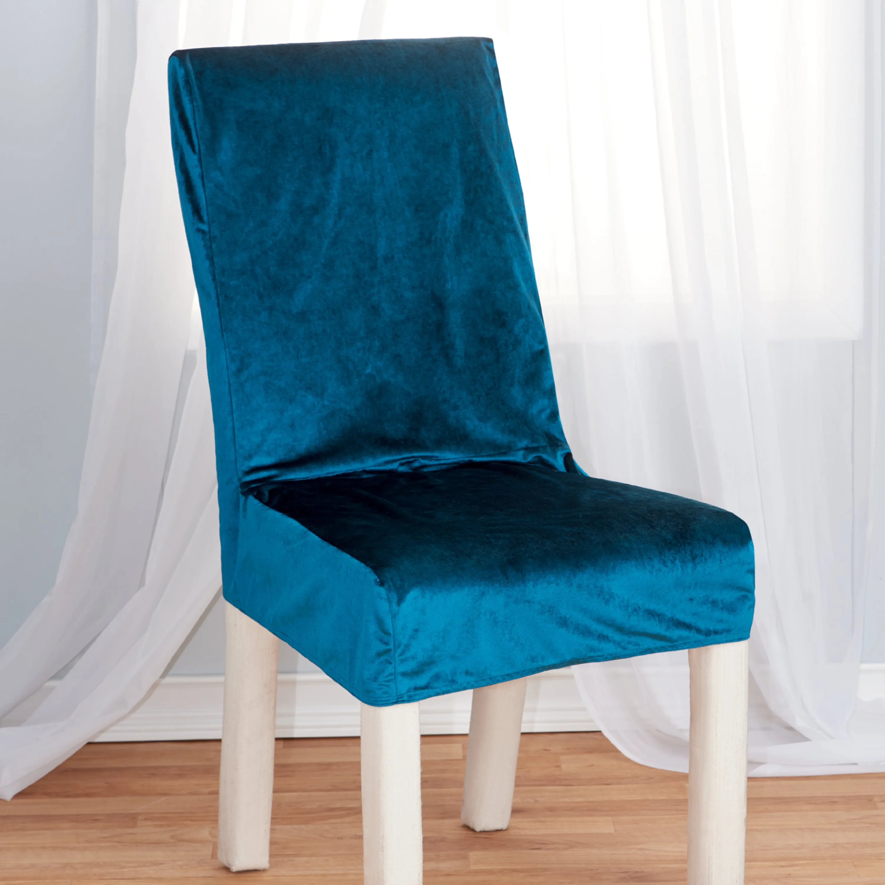 Simplicity Pattern S9495 Chair Slipcovers